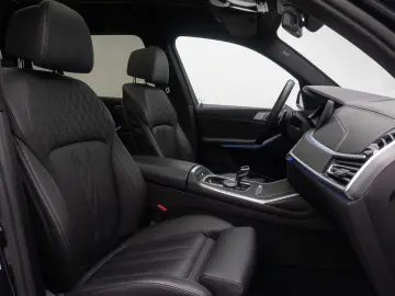 BMW X7 xD40d MSport NightVis 360 Laser SkyLounge 22