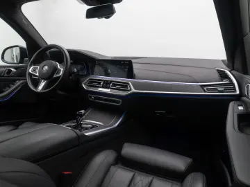 BMW X7 xD40d MSport NightVis 360 Laser SkyLounge 22