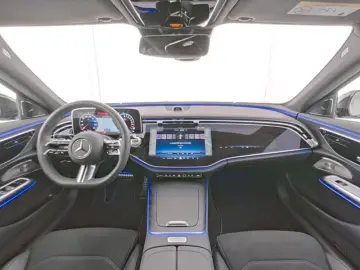 MERCEDES-BENZ E 300 e 4M AMG Adv. Superscreen NIGHT 360  20