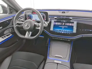 MERCEDES-BENZ E 300 e 4M AMG Adv. Superscreen NIGHT 360  20