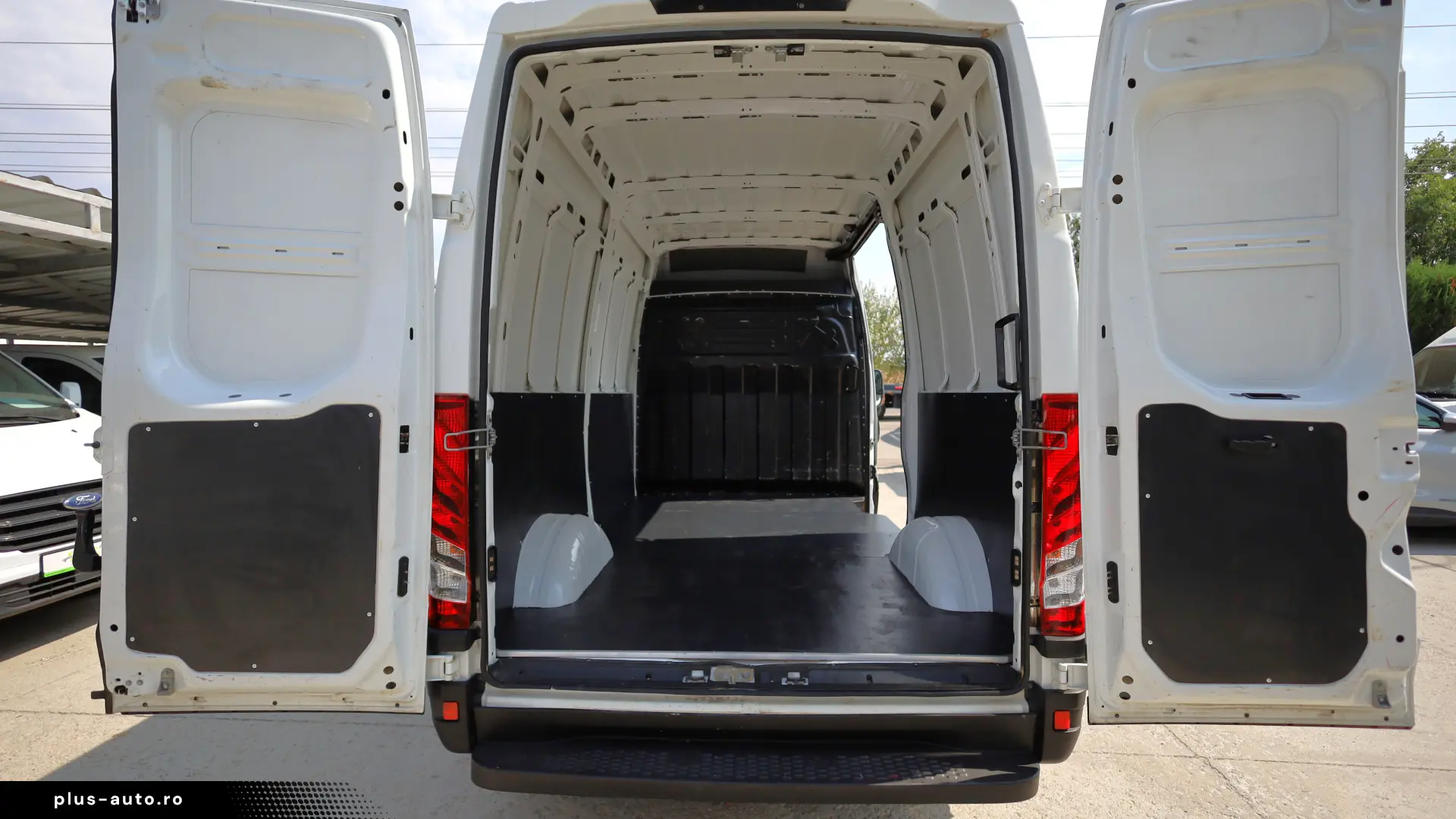Iveco Daily L2H2 2.3D 116CP