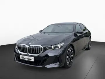 BMW 540d xDr Lim M SPORT DAProf 360  B&W KomfSi 21