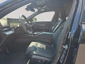 BMW 540d xDrive M-Sport  Bowers&Wilkins