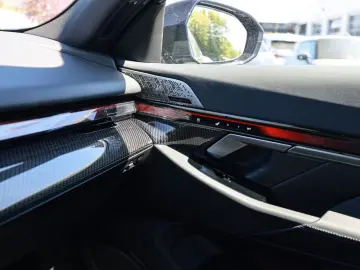 BMW 540d xDrive M-Sport Pano 360-Camera Bowers&Wilkins HUD