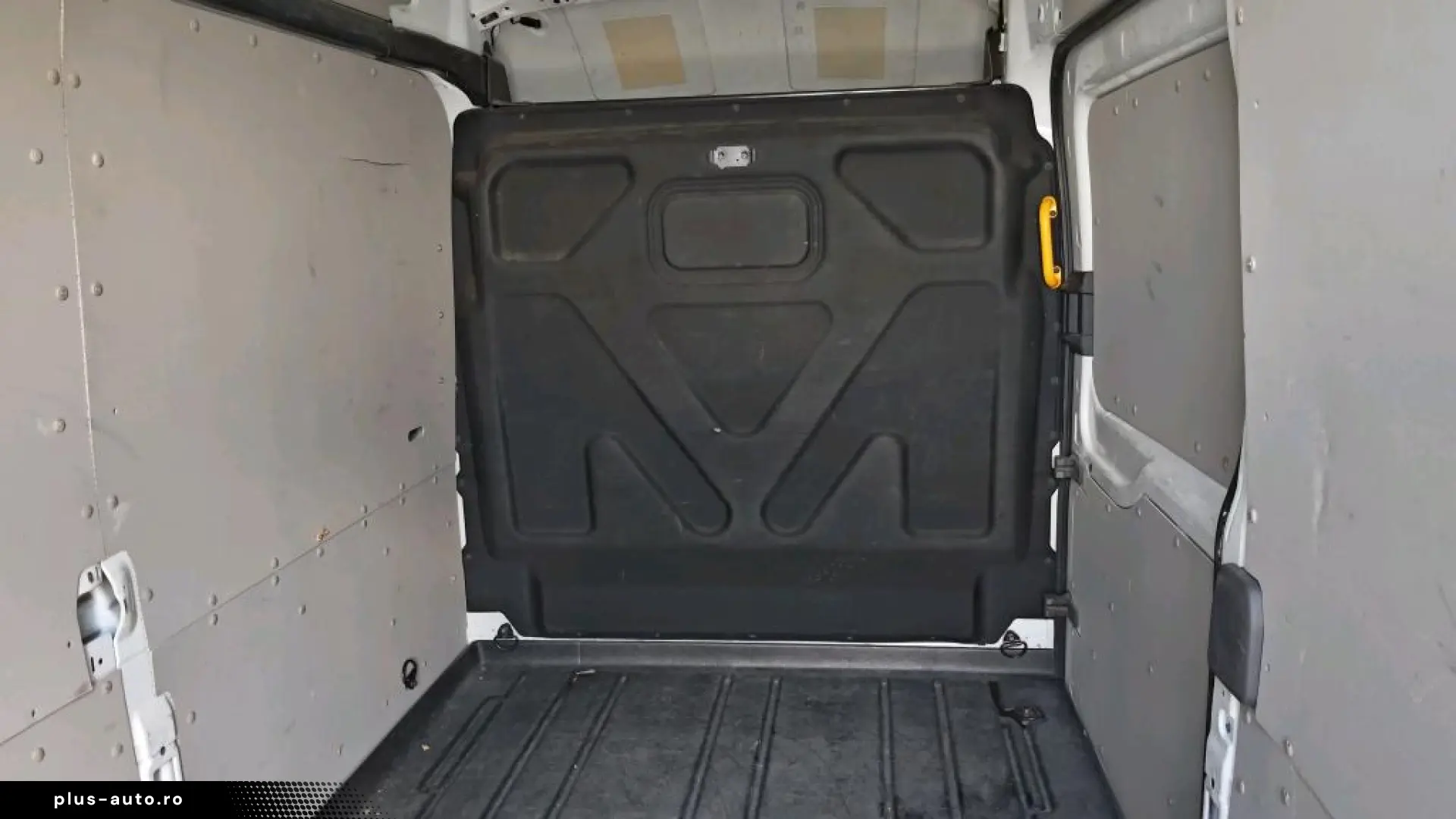Ford Transit 350 2.0 EcoBlue 130 CP L3H3 Kombi FWD Trend