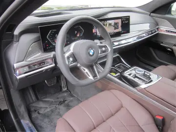BMW 740d xDrive M SPORT PRO SKY LOUNGE ICONIC GLOW A