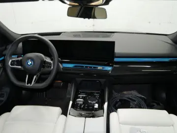 BMW 550e xDrive M-Sport Driv-Assist-Prof 360-Cam H&K