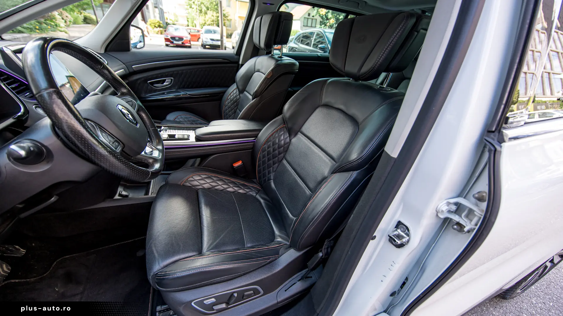 Renault Espace Initiale Paris