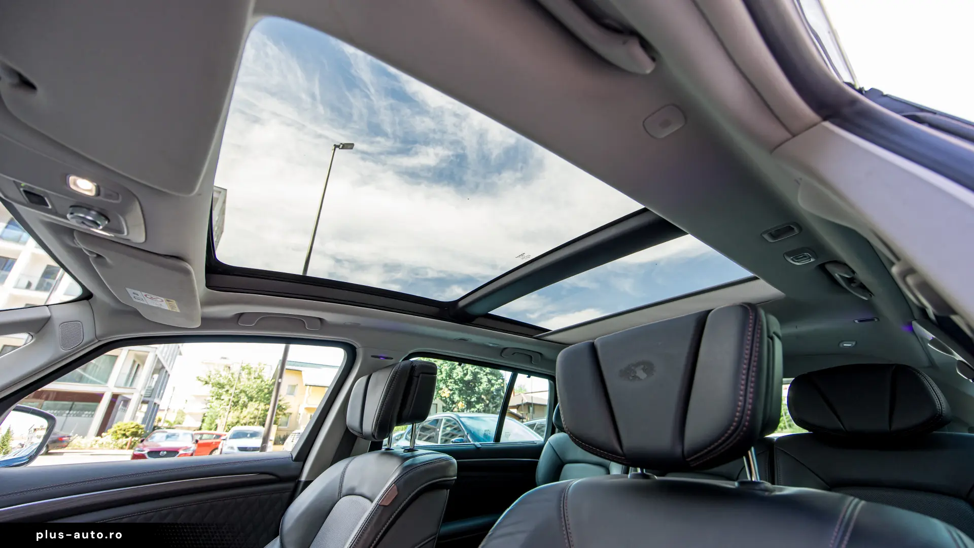 Renault Espace Initiale Paris