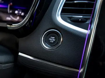 Renault Espace Initiale Paris