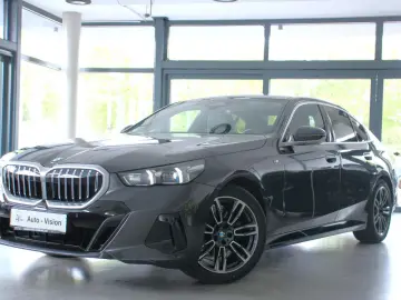 BMW 520d (G60) M Sport  A-LED ACC Kamera Leder