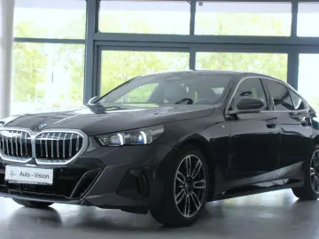 BMW 520d M-Sport ACC Camera