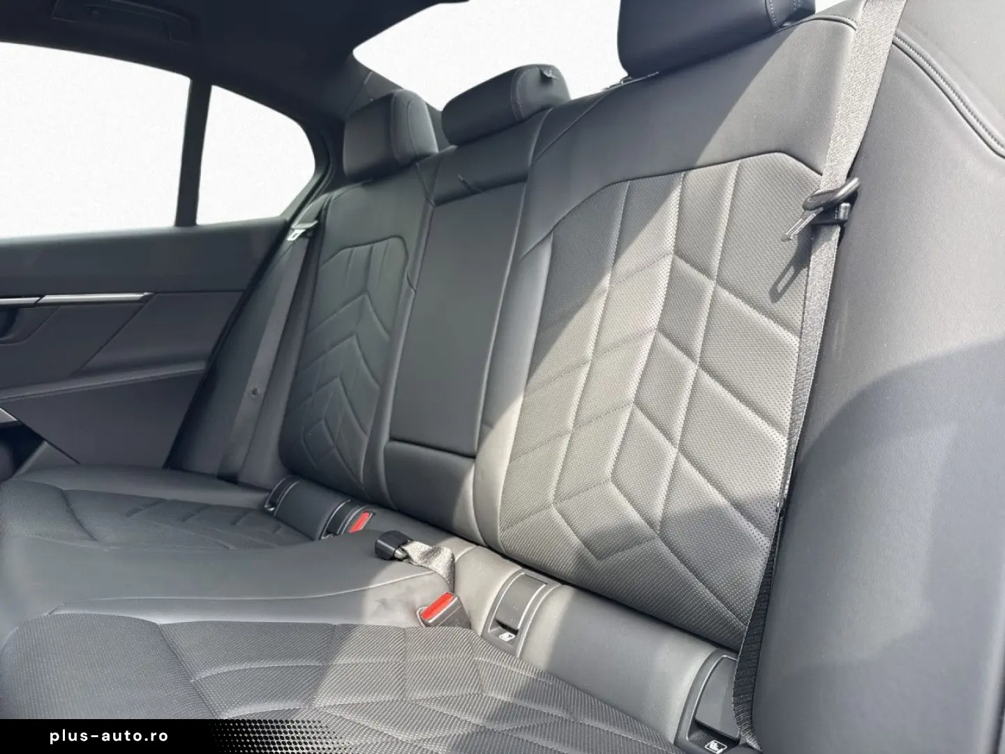 BMW 520d M-Sport Carbon Pano HK