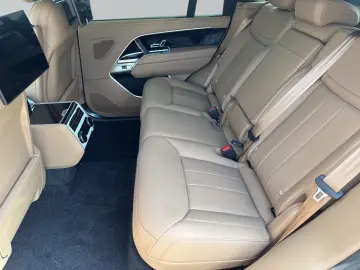Land Rover Range Rover P530 LWB HSE  TV  Pano  Massage