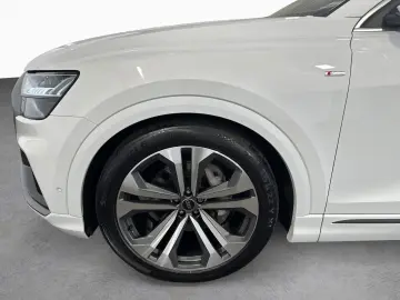 AUDI Q8 55 TFSI QUATT S LINE  HD MATRIX HUD PANO ALU