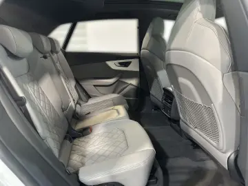 AUDI Q8 55 TFSI QUATT S LINE  HD MATRIX HUD PANO ALU