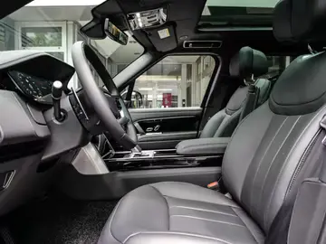 Land Rover Range Rover P530 LWB Autobiography