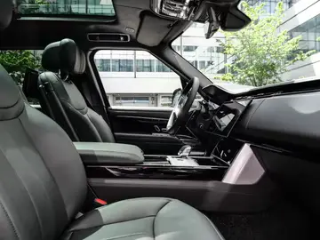 Land Rover Range Rover P530 LWB Autobiography