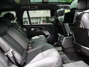 Land Rover Range Rover P530 LWB Autobiography