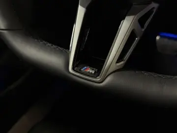 BMW 520i M-Sport Carbon 360-Camera HK ACC