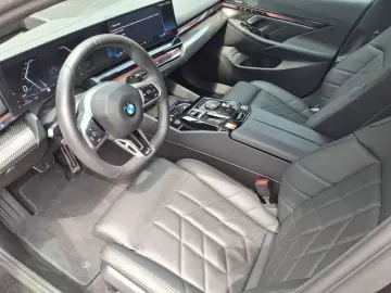 BMW 520i M-Sport Carbon HK