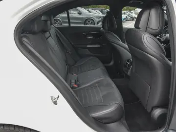 MERCEDES-BENZ C 200 4M AMG Kamera Totwinkel Ambiente CarPlay