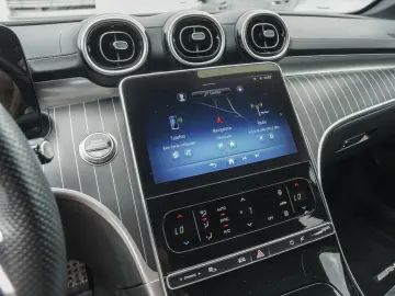 MERCEDES-BENZ C 200 4M AMG Kamera Totwinkel Ambiente CarPlay