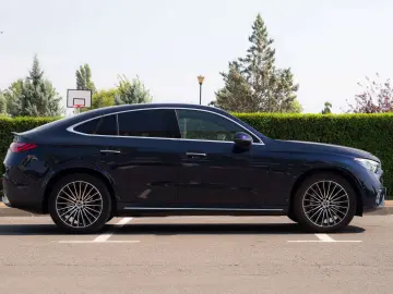 Mercedes-Benz GLC 220d Coupe - LIVRARE IMEDIATA!
