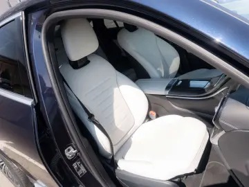Mercedes-Benz GLC 220d Coupe - LIVRARE IMEDIATA!