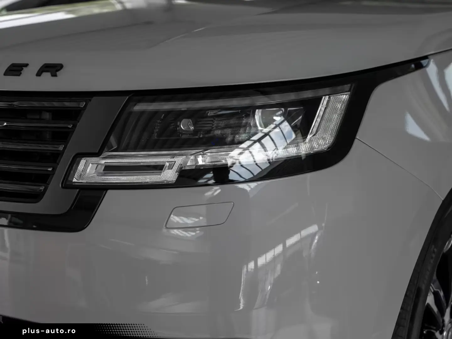 Land Rover Range Rover P615 SV ACC LED HUD 360  AHK PANO