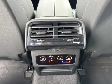 BMW 520i M-Sport Pano 360-Camera HK HUD