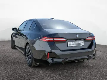 BMW 520i M-Sport Carbon Pano 360-Camera HK