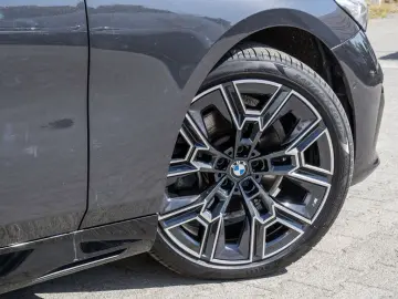 BMW 520i M-Sport Carbon Pano 360-Camera HK