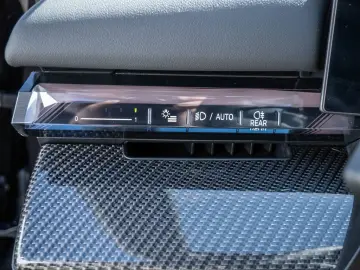 BMW 520i M-Sport Carbon Pano 360-Camera HK