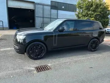 Land Rover Range Rover P530 ATB LWB Business-Seats-Rear