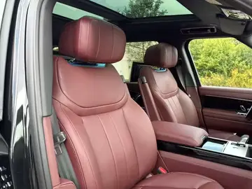 Land Rover Range Rover P530 ATB LWB Business-Seats-Rear