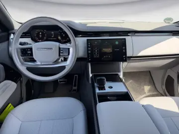 Land Rover Range Rover P615 LWB SV SIGNATURE SUITE CLUBTISC