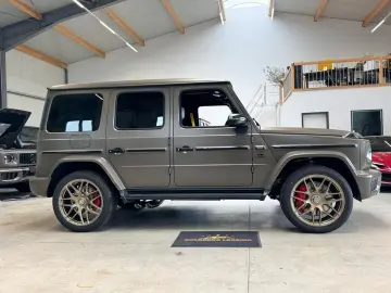Mercedes-Benz G63 AMG FULL CARBON A22 DVD WEBASTO