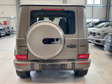 Mercedes-Benz G63 AMG FULL CARBON A22 DVD WEBASTO