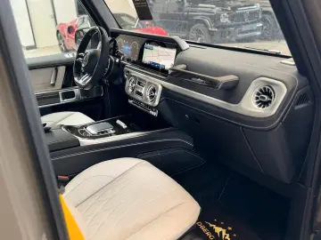 Mercedes-Benz G63 AMG FULL CARBON A22 DVD WEBASTO