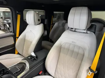 Mercedes-Benz G63 AMG FULL CARBON A22 DVD WEBASTO