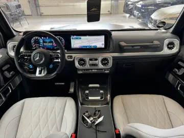 Mercedes-Benz G63 AMG FULL CARBON A22 DVD WEBASTO