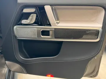 Mercedes-Benz G63 AMG FULL CARBON A22 DVD WEBASTO
