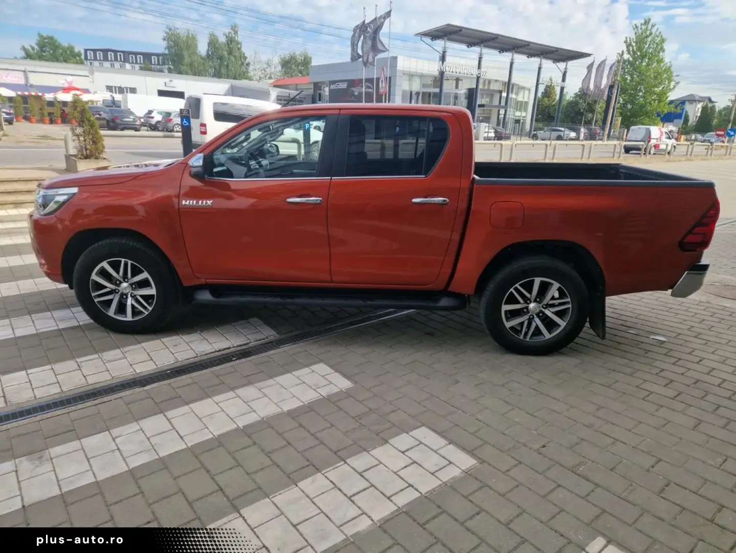 Toyota Hilux