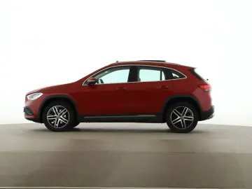 MERCEDES-BENZ GLA 250 e