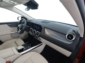 MERCEDES-BENZ GLA 250 e