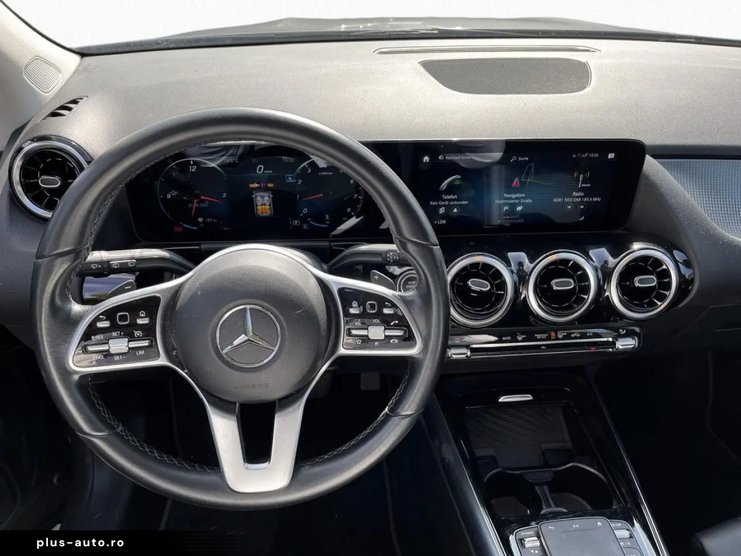 MERCEDES-BENZ GLA 200 7G-DCT
