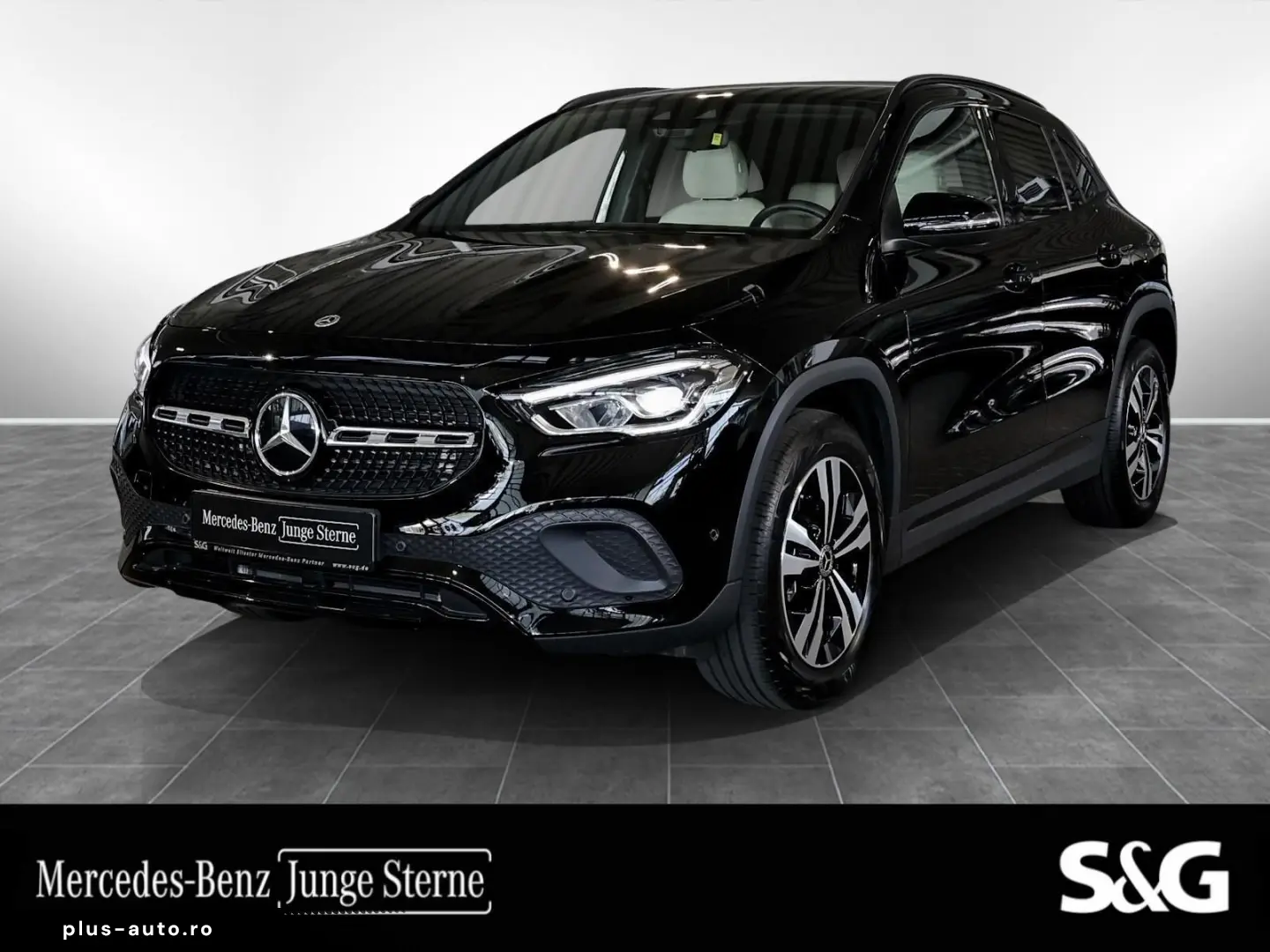 MERCEDES-BENZ GLA 200 Progressive