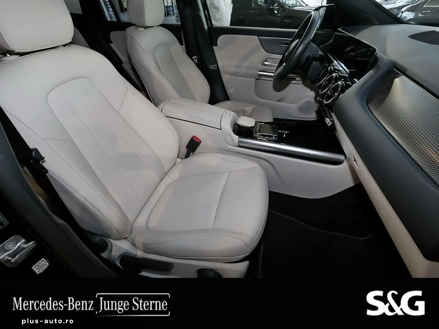 MERCEDES-BENZ GLA 200 Progressive