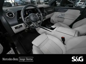 MERCEDES-BENZ GLA 200 Progressive